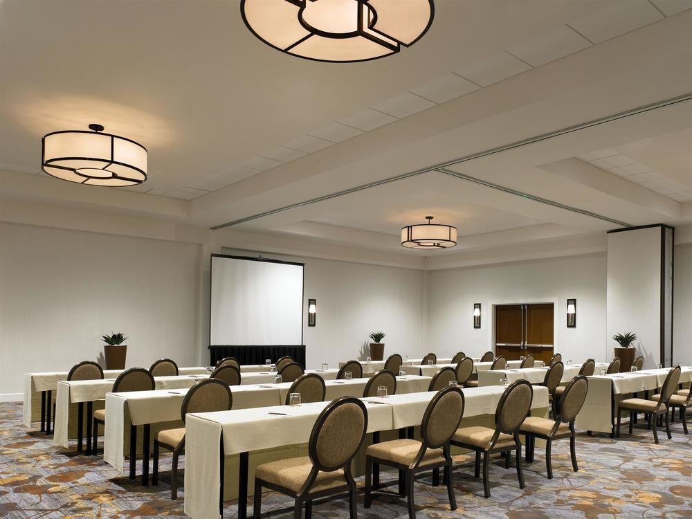 Sheraton Dallas Hotel By The Galleria Экстерьер фото