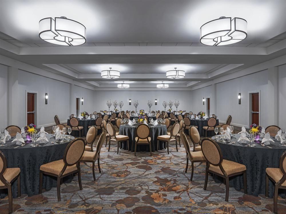 Sheraton Dallas Hotel By The Galleria Экстерьер фото
