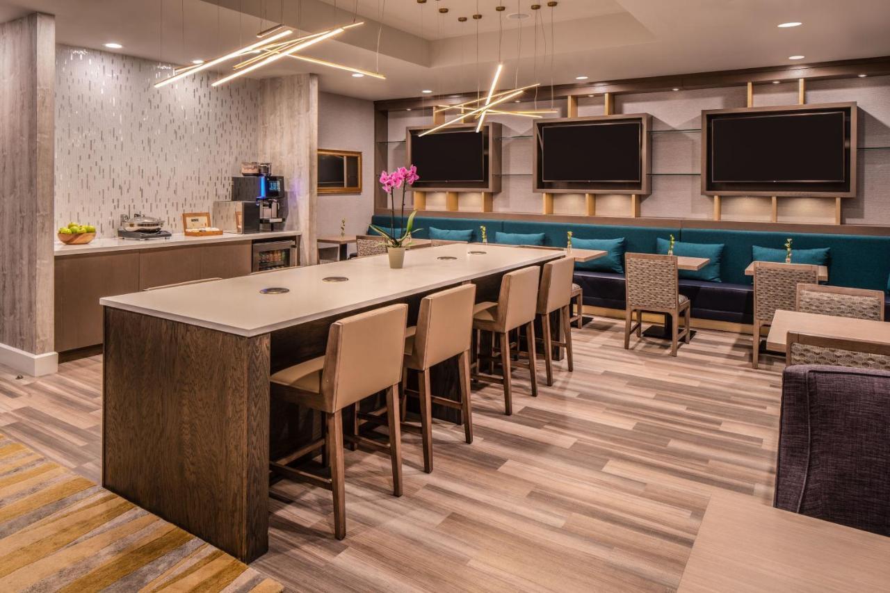 Sheraton Dallas Hotel By The Galleria Экстерьер фото